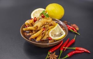 泡椒凤爪美食食材背景海报素材图片