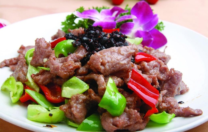 干辣椒炒牛肉图片