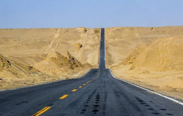 道路公路空旷背景海报素材图片