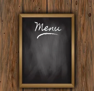 木制背景的黑板菜单图片