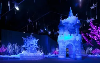 冰雕城堡与女王图片