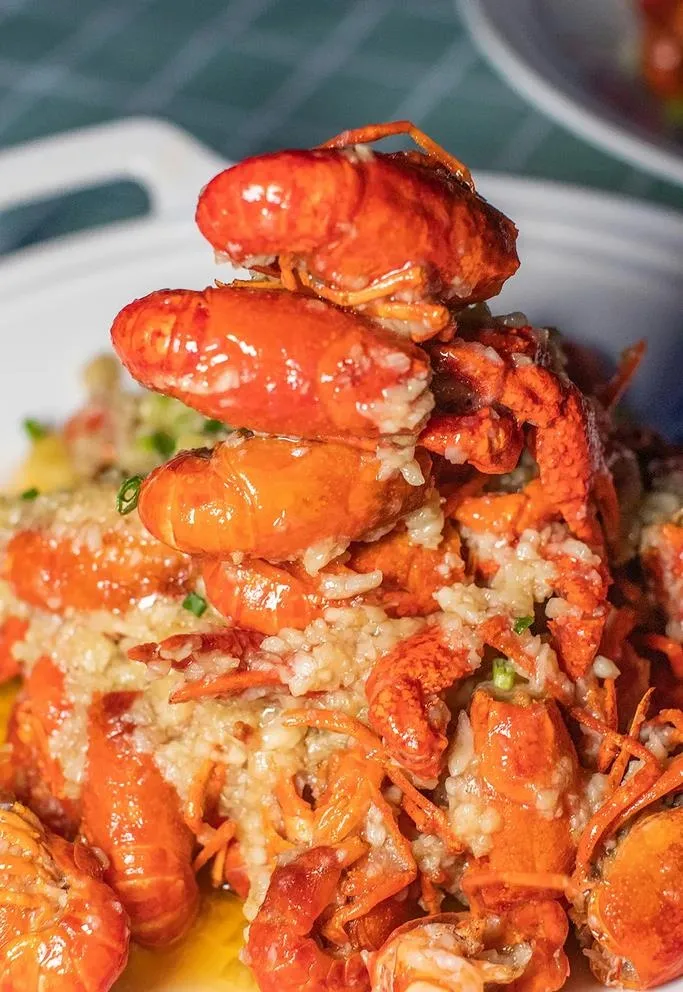 蒜蓉小龙虾图片