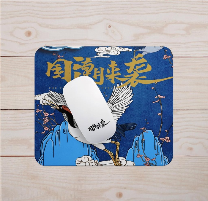 鼠标垫样机图片(2300x1500)psd模版下载