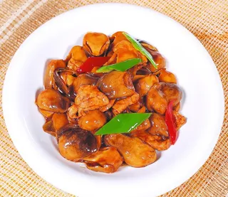 肉片烧草菇图片