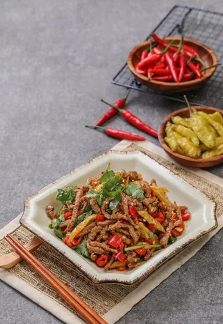 野山椒牛肉丝图片