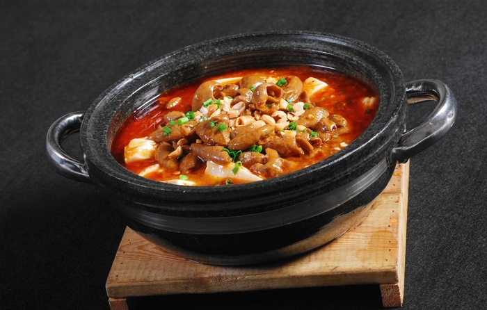 石锅豆花肥肠图片