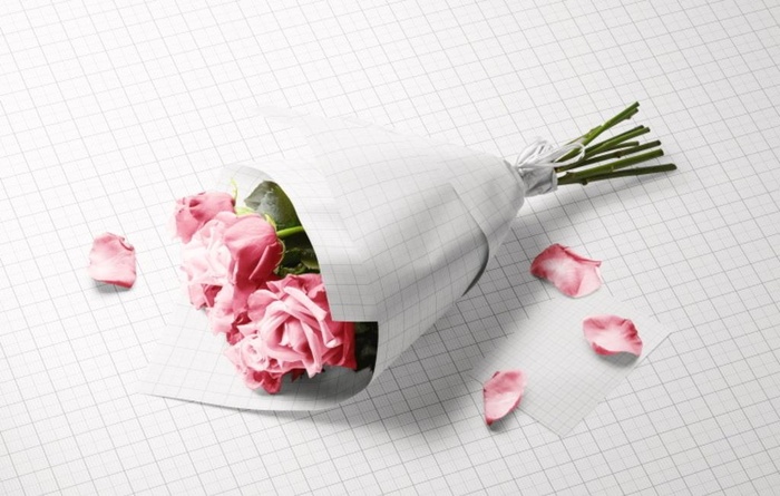 手捧花鲜花玫瑰一束样机图片