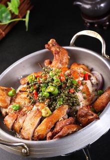 干锅花椒鸡图片 干锅花椒鸡图片