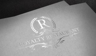 纸上银色反光效果logo样机图片