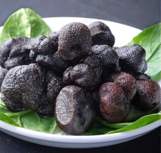 野生菌黑松露图片