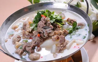 清汤羊肉汤锅图片