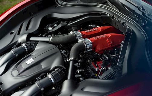 法拉利 Roma 跑车 赛车 图片