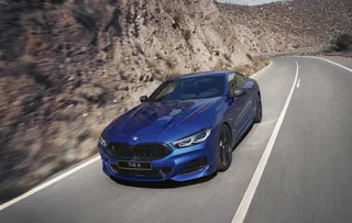 8系双门轿跑车图片