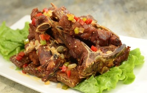美食椒盐龙骨高清摄影图片