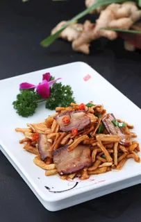 萝卜干炒腊肉图片 萝卜干炒腊肉图片