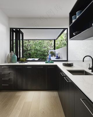 厨房窗台 折叠窗 黑色图片