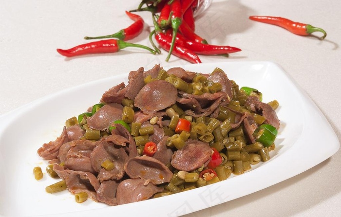 酸豆角炒鸡胗图片
