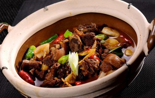 砂锅驱寒狗肉图片