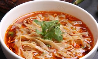 香辣面条图片