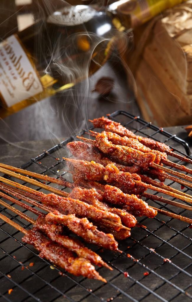 烤肉撸串烤串烧烤图片