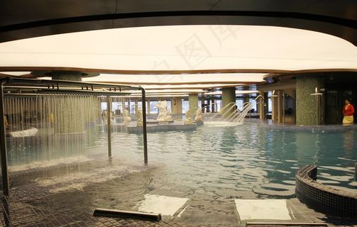 室内温泉图片