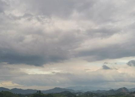 灰色天空图片 灰色天空图片