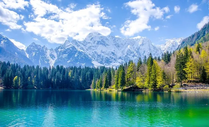 湖泊图片
