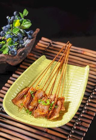 麻辣五花肉  干香五花肉图片