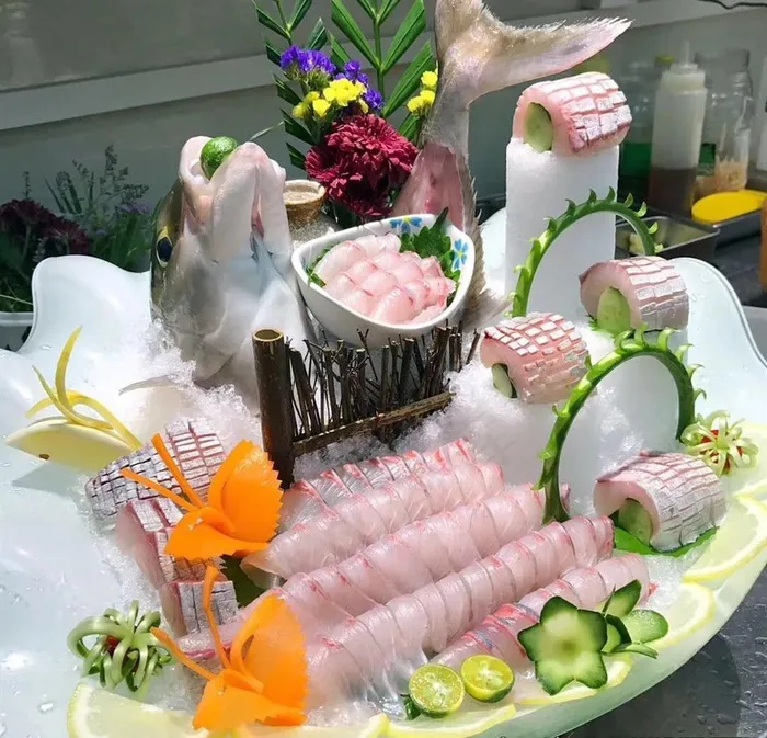 鱼生拼盘图片
