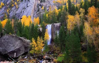 可可托海山图片