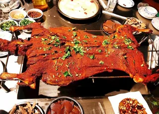 烤全羊图片
