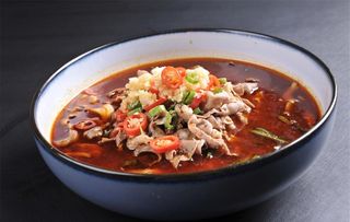 汉水煮肥牛图片