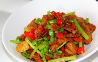 小炒黄牛肉图片