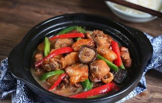 黄焖鸡米饭图片