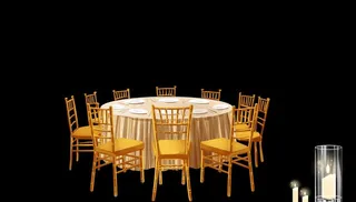 金色香槟色餐桌图片