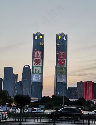 南昌双子塔夜景图片
