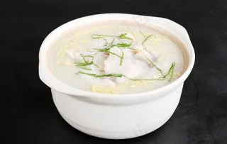 拆鱼砂锅粥图片