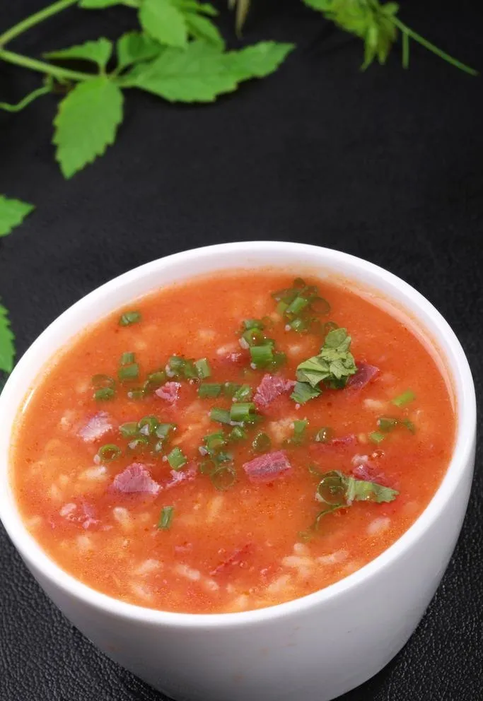 红蕃茄牛肉粥图片