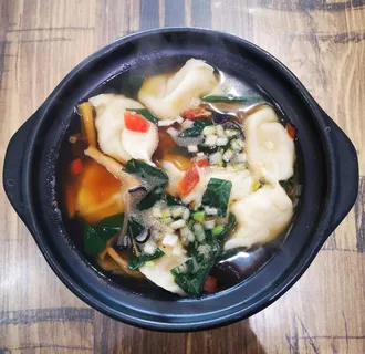 砂锅水饺图片 砂锅水饺图片