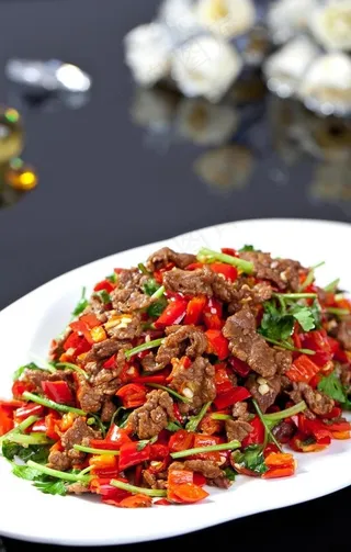 小炒黄牛肉图片