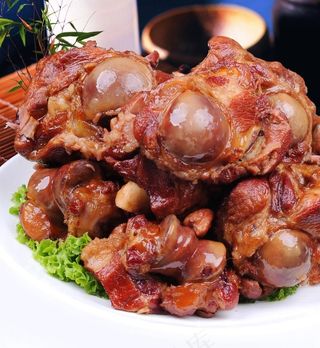 特色酱大骨图片