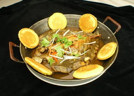 鱼锅饼子图片 鱼锅饼子图片