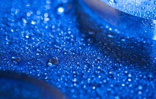 蓝色绚丽水珠背景图片