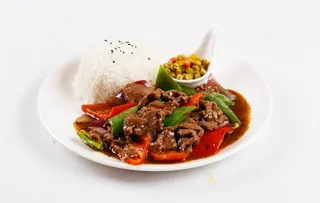 黑椒牛肉饭图片