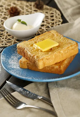 港式黄金西多士图片