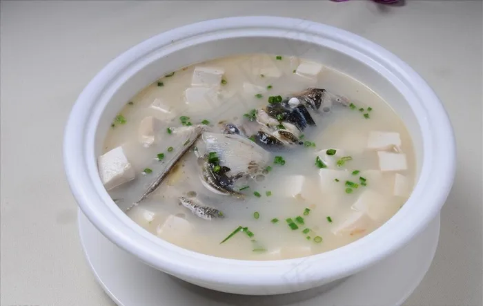 豆腐鲫鱼汤图片