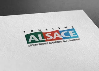 纸纹效果logo展示样机图片