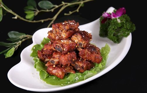 蒜香小排图片 蒜香小排图片