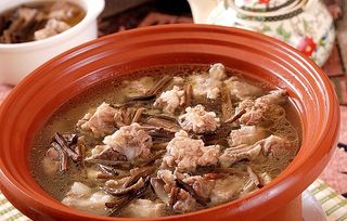 茶树菇排骨汤图片