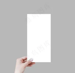 手持海报样机图片